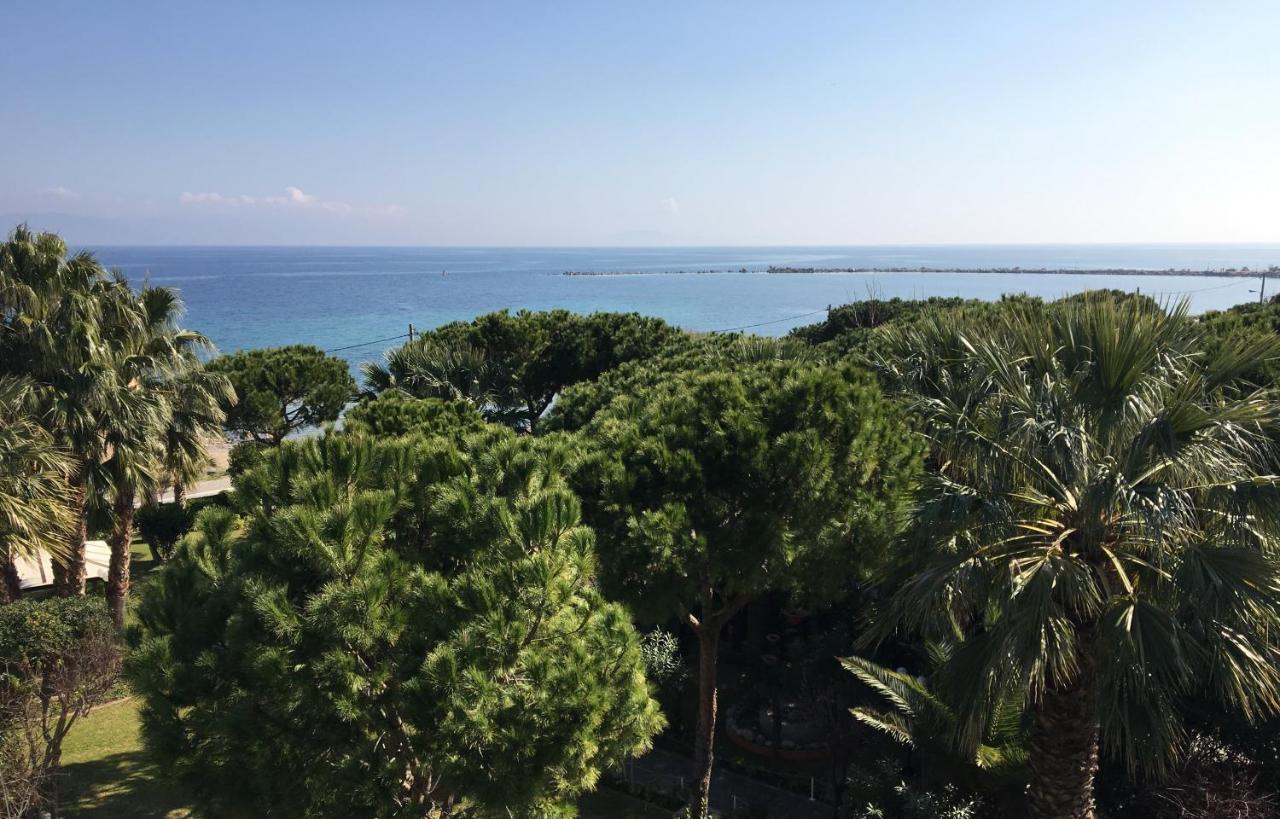 Ballos Apartments Nea Makri Exterior photo