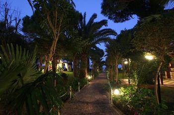 Ballos Apartments Nea Makri Exterior photo