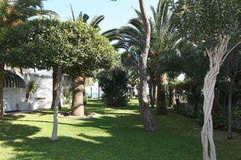 Ballos Apartments Nea Makri Exterior photo