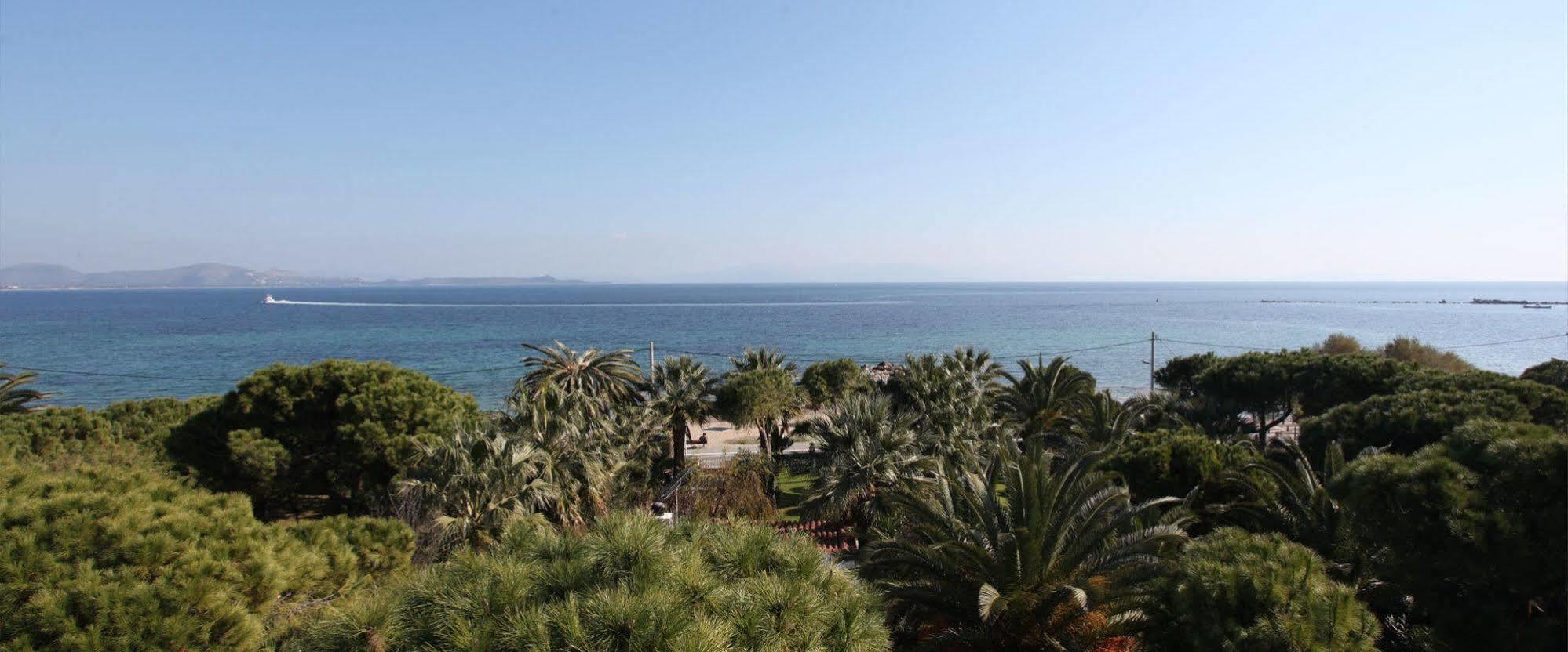 Ballos Apartments Nea Makri Exterior photo